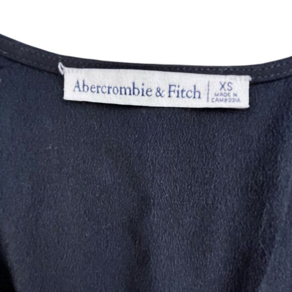 Abercrombie & Fitch Twist Front Top Women’s XS Black Long Sleeve Cropped Blouse - Picture 4 of 11